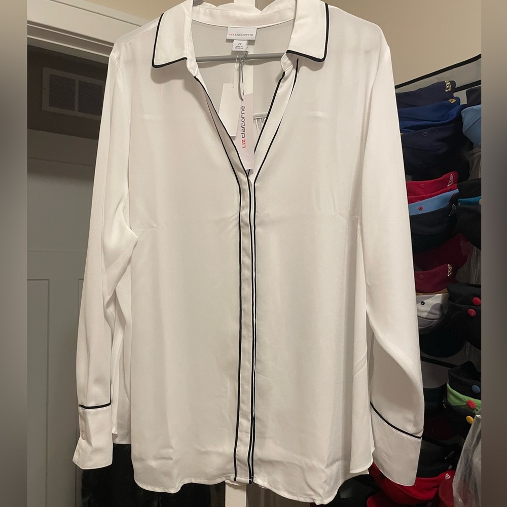 New with tags Liz Claiborne blouse